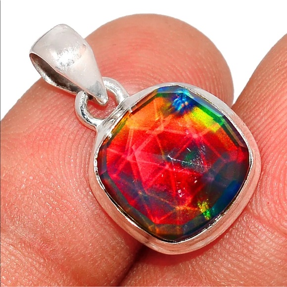 Aura Opal silver pendant - Picture 4 of 7